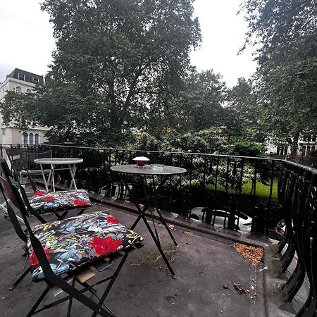 Hyde Park Studio Has Private Balcony With Tranquil Garden View Londra Exterior foto