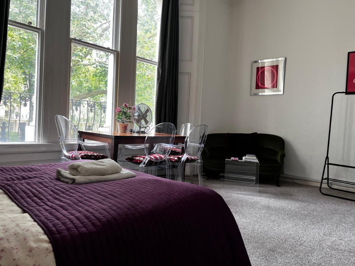 Hyde Park Studio Has Private Balcony With Tranquil Garden View Londra Exterior foto