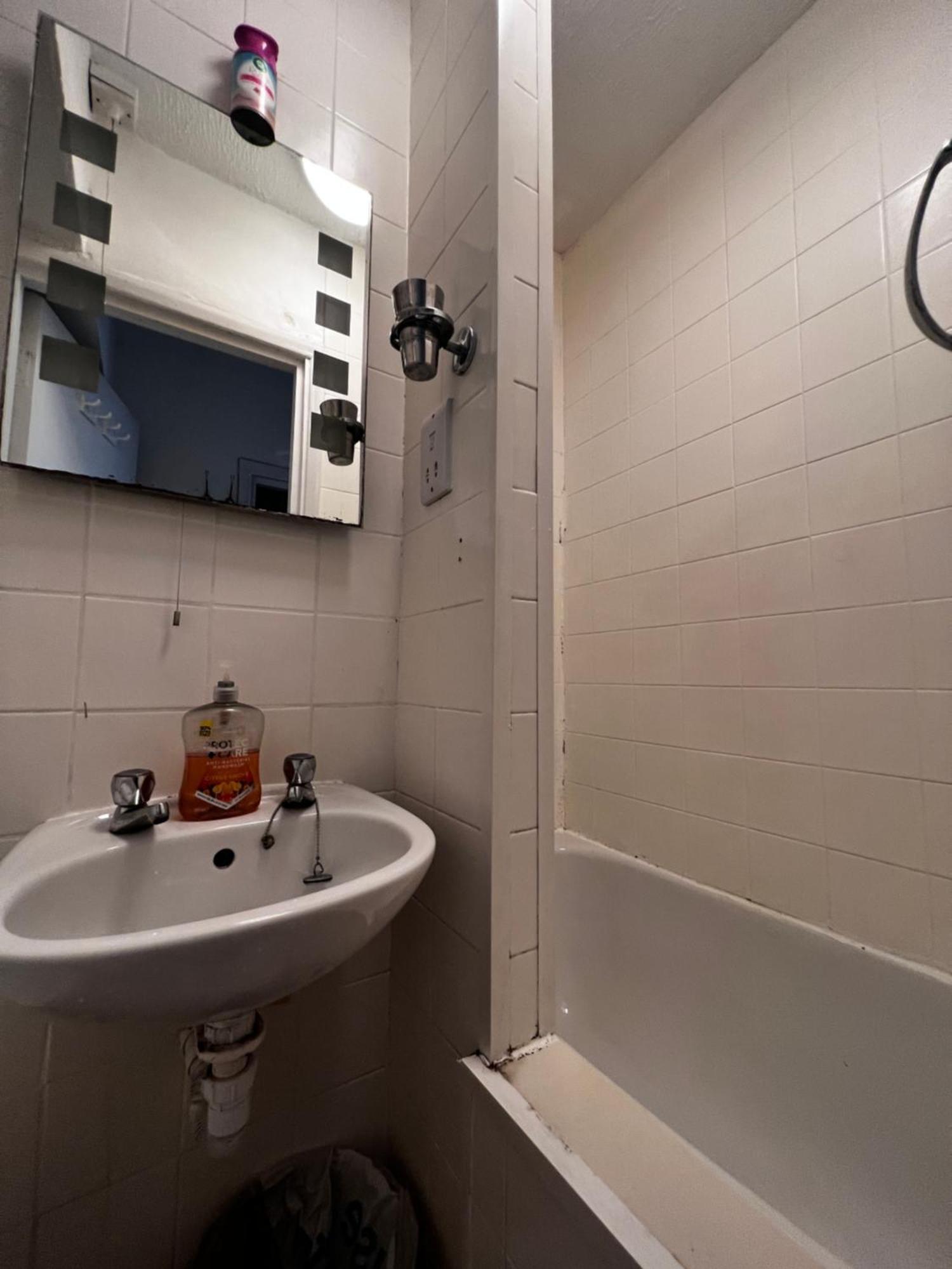 Hyde Park Studio Has Private Balcony With Tranquil Garden View Londra Exterior foto