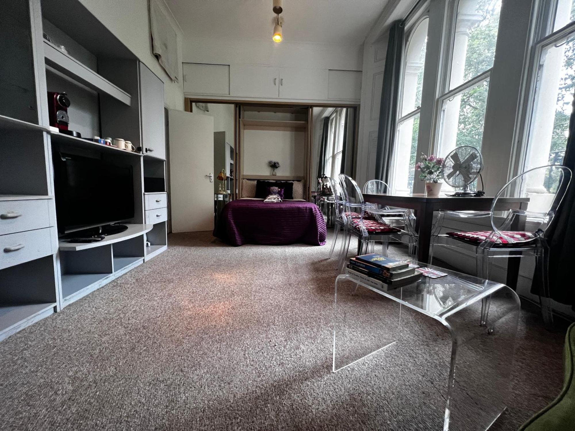 Hyde Park Studio Has Private Balcony With Tranquil Garden View Londra Exterior foto